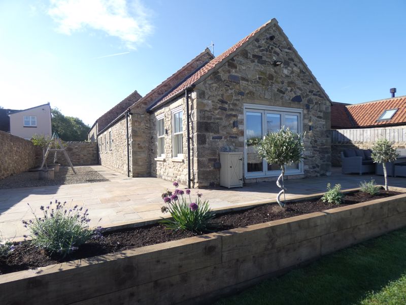 Rear- click for photo gallery